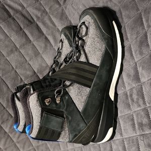 Adidas TERREX Tracefinder